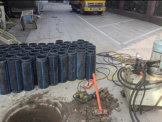 高埗PE置换管厂家 DN315置换管 非开挖管短管置换